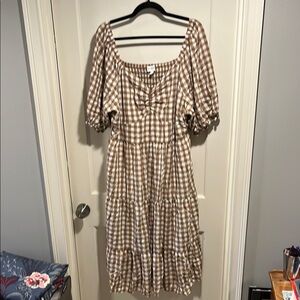 NWOT Brown and White Ruffled Puff Sleeve Midi Dress